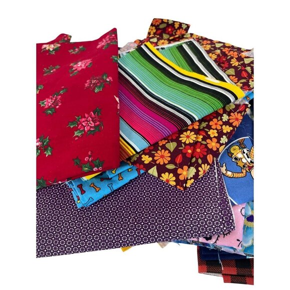 Assorted Colorful Printed Fabric Scrap Bundle Cottons Sewing Quilting - Picture 2 of 6